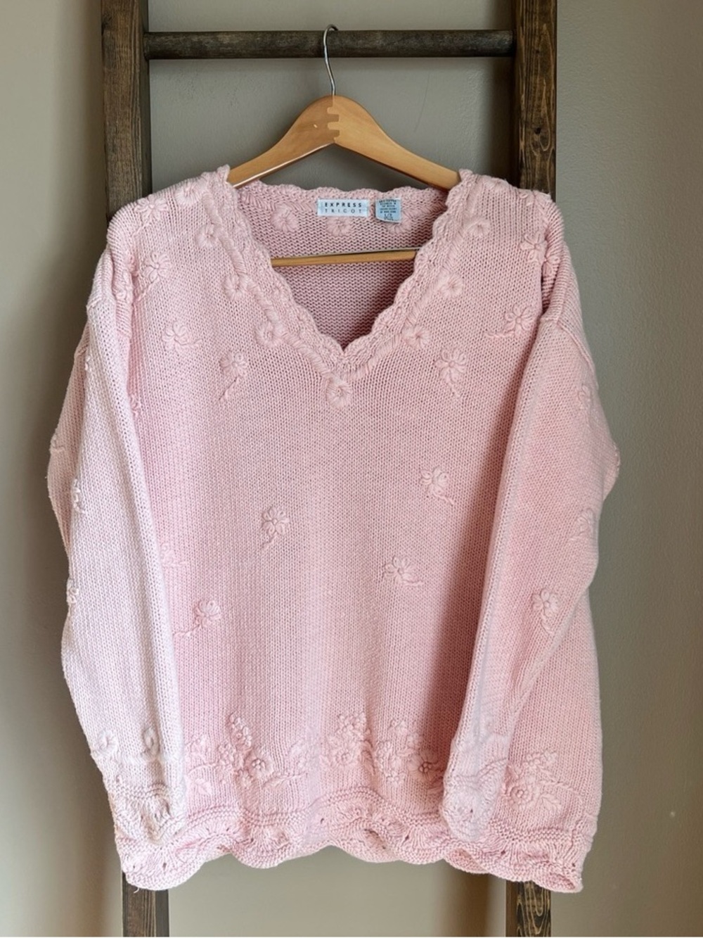 fresh produce Light Pink V-Neck Floral Knit Pullover